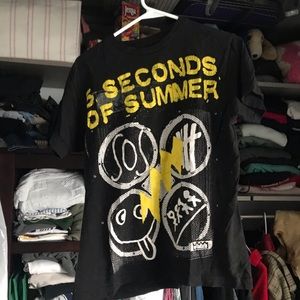 5sos T-shirt bundle
